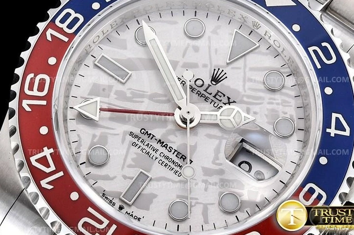 0319 ROLGMT166 – GMT II Snug 977